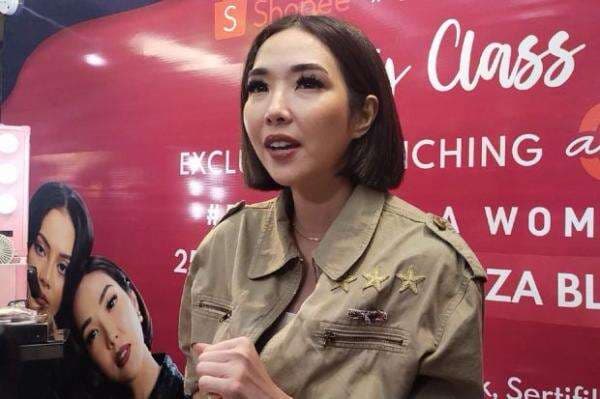 Dikabarkan Akan Kembali dengan Mantan Suami, Gisel: Mas Gading mah Orangnya Baik