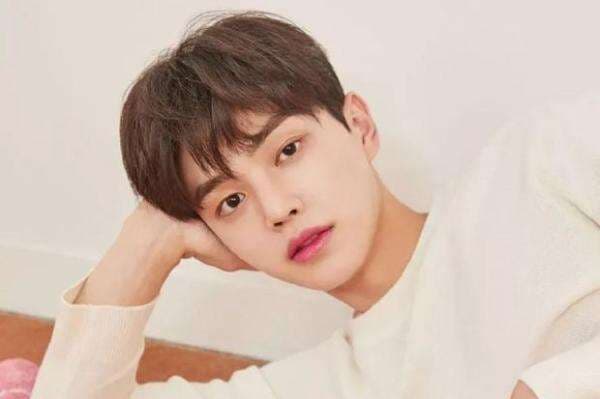 6 Artis Korea Kelahiran 1994 yang Harus Segera Jalani Wajib Militer