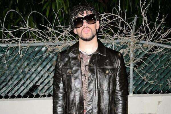 Lirik Lagu Me Porto Bonito - Bad Bunny feat Chencho Corleone dan Terjemahan, Lagu Bahasa Spanyol Populer