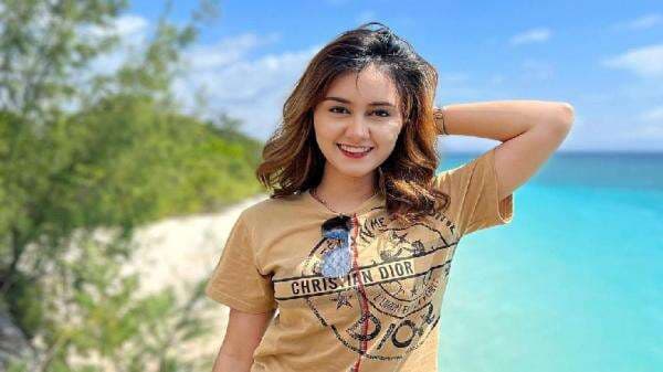 Profil dan Biodata Jodilee Warwick, Host Acara Petualangan Keturunan Kanada Profil dan Biodata Jodilee Warwick, Host Acara Petualangan Keturunan Kanada