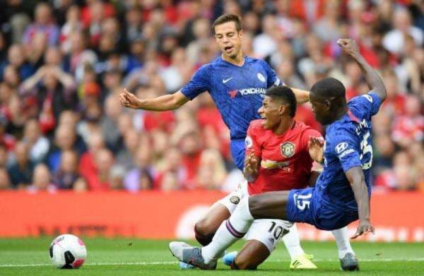 Pola Pertahanan Kombinasi dalam Sepak Bola, Diperlukan Kerja Sama dan Kedisiplinan