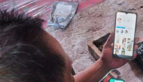 Viral, Wanita Muda di Garut Pakai Lingerie Pamer Aurat di Media Sosial