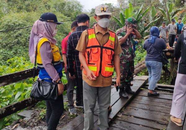 Jembatan di Santuun Ambruk, Dinas PUPR Tabalong Upayakan Perbaikan