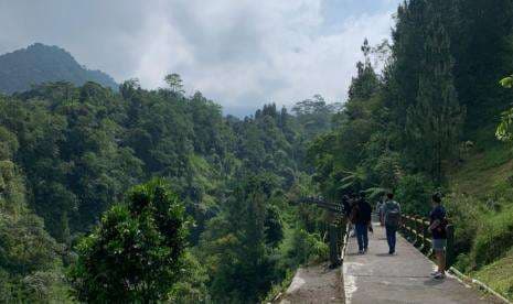 Pesona Alam Plunyon, Lokasi Syuting KKN di Desa Penari