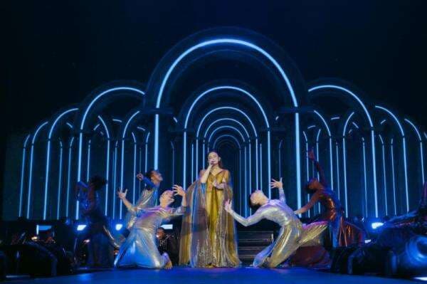 Tonton Rossa 25 Shining Years Concert Malam Ini, Digelar Mewah dengan Libatkan Perancang Dunia hingga Musisi Ternama