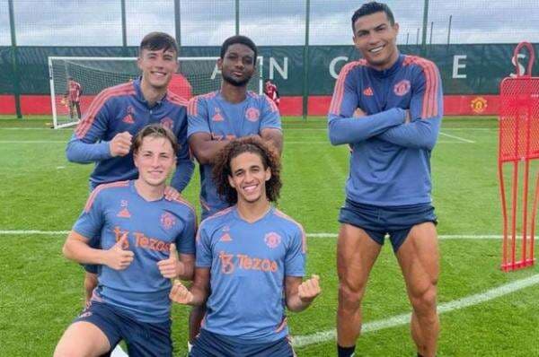 Plong! Ronaldo Kembali Latihan di Manchester United: Minggu, sang Raja Bermain!