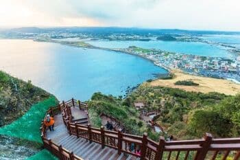 4 Drama Korea dengan Latar Pemandangan Pulau Jeju, Destinasi Populer di Korsel