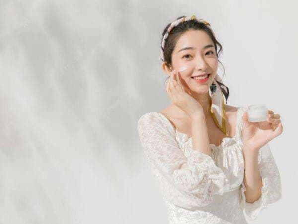 Gen Z Pahami Yuk! Ini 3 Step Penggunaan Skincare untuk Eksfoliasi Wajah