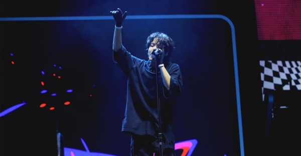 J-Hope BTS Sukses Bawakan 20 Lagu di Festival Lollapalooza!