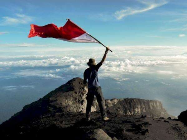 5 Rekomendasi Gunung Terindah untuk Didaki saat Momen 17 Agustus, Surganya Para Pendaki
