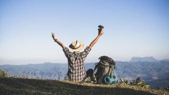 Perbedaan <i>Healing</i> dan <i>Refreshing</i> yang Sering Disalahartikan, Ini Penjelasan Ilmiahnya