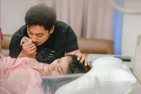 Selamat! Ina Marika dan Rezca Syam Dikaruniai Anak Pertama