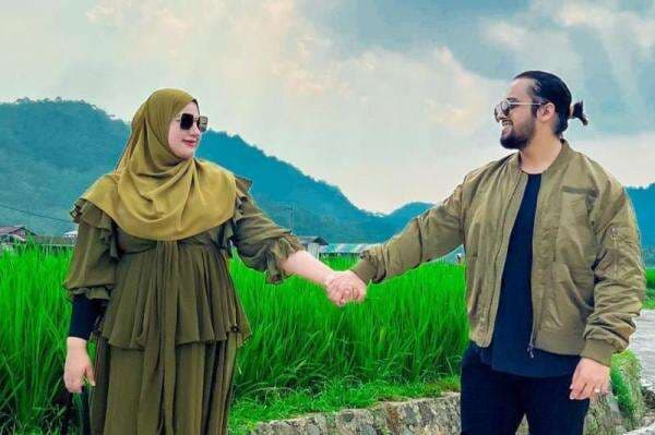 Biodata dan Profil Syech Zaki, Suami Tasyi Athasyia yang Miliki Pesantren