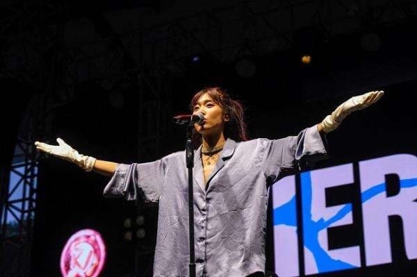 Pentas Seni Perdana “Rendezvous” Digelar di SMA Labschool Cirendeu