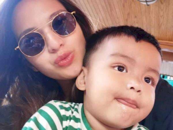 Genit Deh, Magika Anak Balita Nia Ramadhani Minta Dikenalin ke Cewek Cantik di Kelab