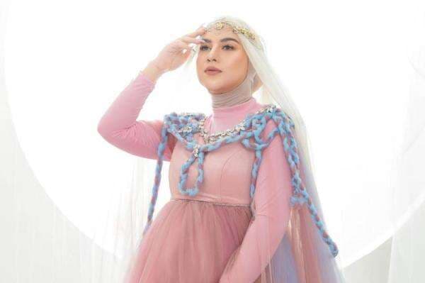 Potret Maternity Shoot Irish Bella, Cantik bak Putri Kayangan