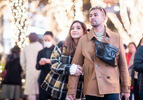 Nagita Slavina Prank Raffi Ahmad Ngaku Chat Mantan saat SMA, Netizen: Playboy Cemburu