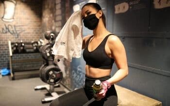 13 Jenis Tante yang Sering Kamu Temui di Tempat GYM, Pernah Lihat? 13 Jenis Tante yang Sering Kamu Temui di Tempat GYM, Pernah Lihat?