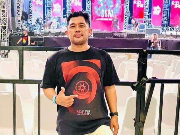 Perjuangan Deni Nonton Konser Dewa 19 di Banjarmasin: Nekat Terobos Hujan, Motor Mogok &amp; Nyaris Kehilangan Tiket