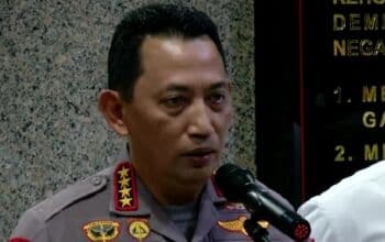 Kapolri Kantongi Sosok Polisi Ambil CCTV TKP Pembunuhan Brigadir J Kapolri Kantongi Sosok Polisi Ambil CCTV TKP Pembunuhan Brigadir J