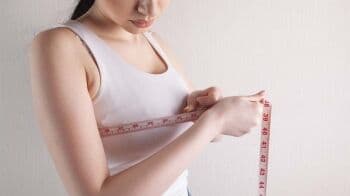 10 Cara Mengencangkan Payudara Kendur Secara Alami