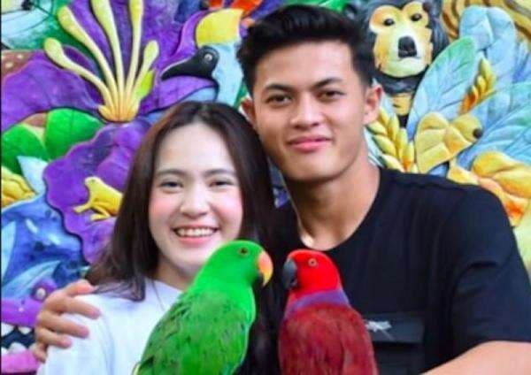 Kronologi Vivi Novika Ngaku Diselingkuhi Alfendra Dewangga, Viral di Medsos Kronologi Vivi Novika Ngaku Diselingkuhi Alfendra Dewangga, Viral di Medsos