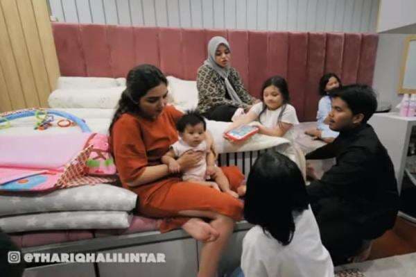 Arsy Hermansyah Dapat Kado Besar dari Thoriq Halilintar dan Fuji, Apa Sih Isinya?