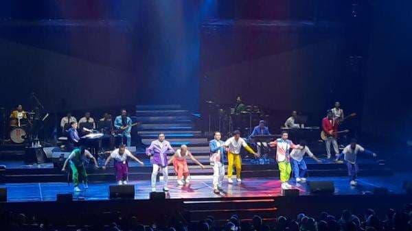 Ratusan Penonton Padati Konser 36 Tahun Kahitna, Hedi Yunus: Alhamdulillah Ratusan Penonton Padati Konser 36 Tahun Kahitna, Hedi Yunus: Alhamdulillah