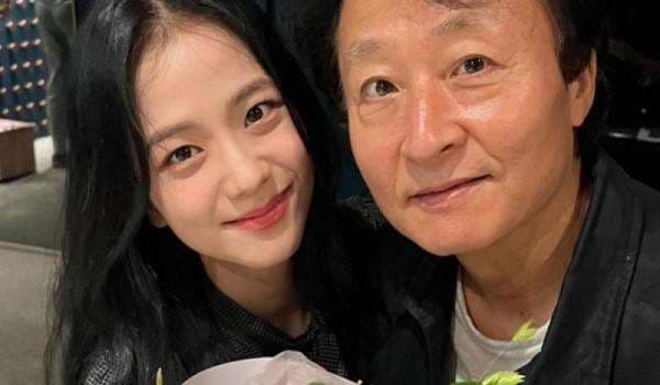 Jisoo BLACKPINK Hadiri Pemutaran Perdana Film Hunt, Tampil Serasi dengan Kim Jong Soo