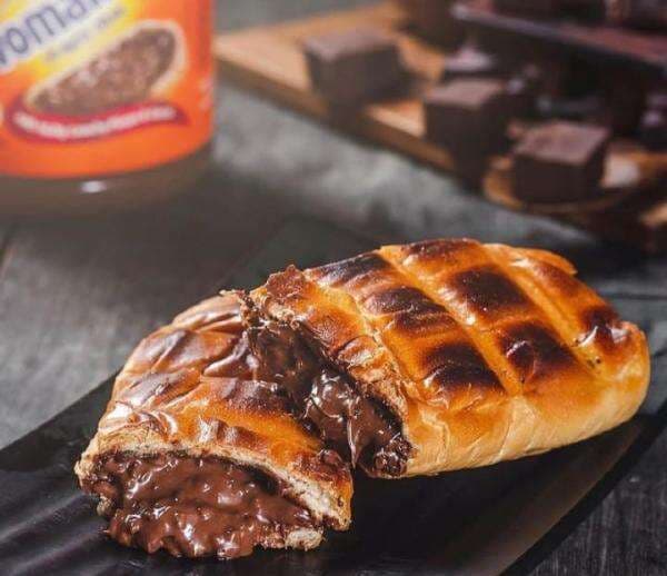 Menikmati Kelezatan Roti Penyet Bakar Khas Bangka, Cuma Rp20 Ribu Topping Melimpah