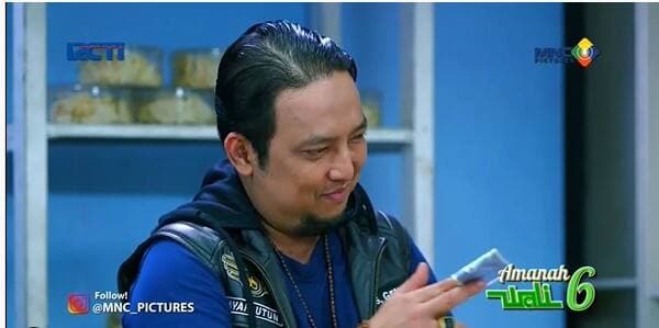Sinopsis Amanah Wali 6 Minggu 7 Agustus 2022: Bang Apoy Bagikan Uang pada Teman-Teman Boni Sinopsis Amanah Wali 6 Minggu 7 Agustus 2022: Bang Apoy Bagikan Uang pada Teman-Teman Boni
