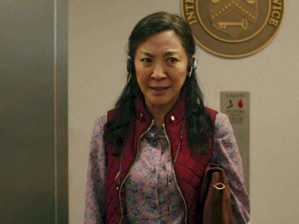 Michelle Yeoh Jadi Artis Asia Pertama Raih Gelar Kehormatan dari Institute Film Amerika