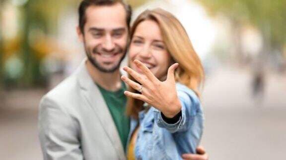 Gonta-ganti Pasangan, 3 Zodiak Ini Akhirnya Malah Nikah dengan Cinta Pertamanya, Kamu Termasuk?