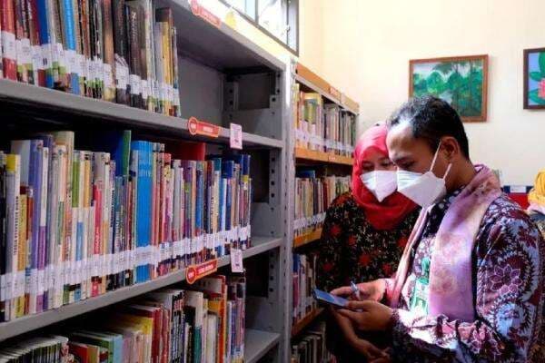 Fasilitas Perpustakaan Pintar Jambangan Surabaya Keren Banget
