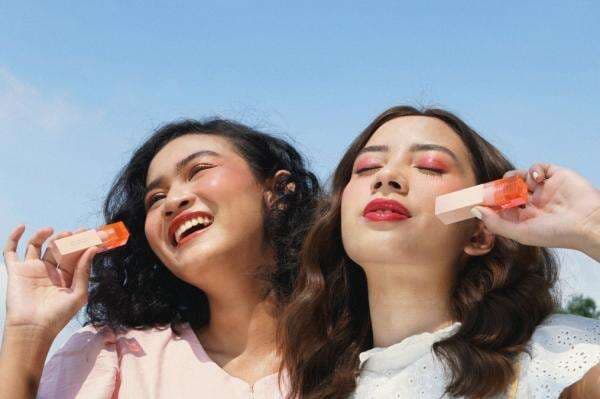 Sukses dengan 6 Warna, Rollover Reaction DEWDROP! Lip and Cheek Tint Kini Punya 2 Warna Baru!