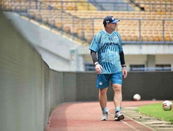 Persib Bandung Evaluasi Besar-besaran, Robert Rene Alberts Segera Dipecat?