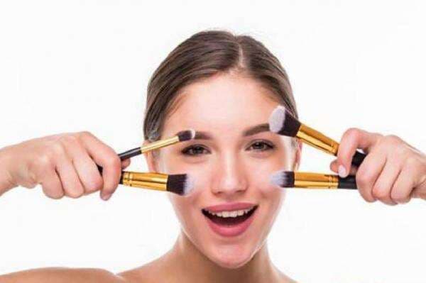 Begini Perbedaan Makeup Jadul dan Era Kekinian, Salah Satunya Tradisi