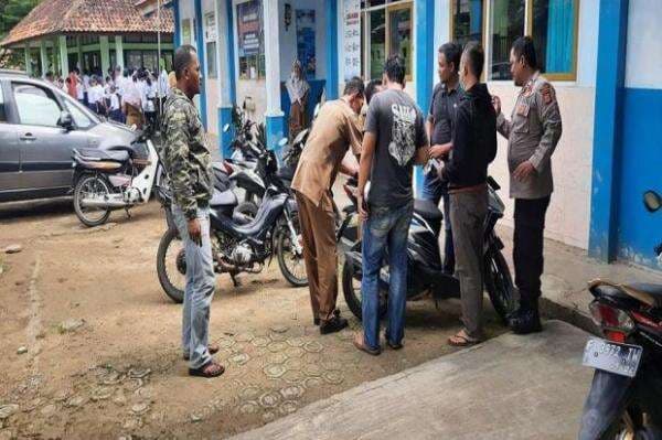 Bawa Parang saat Akan Tawuran, Pelajar di Sukabumi Diamankan Polisi