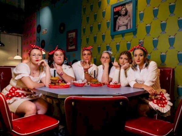 Restoran Unik ‘Karen’s Diner’ Bakal Buka di Indonesia, Udah Siap Dibikin Kesel?