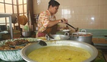 Nikmatnya Wisata Kuliner Gudeg Koyor Sukini Salatiga, Pengen Nambah Terus!