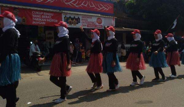 Waduh! Peserta Gerak Jalan di Labuan Teriakan Yel Yel `Open BO` hingga `Janda`