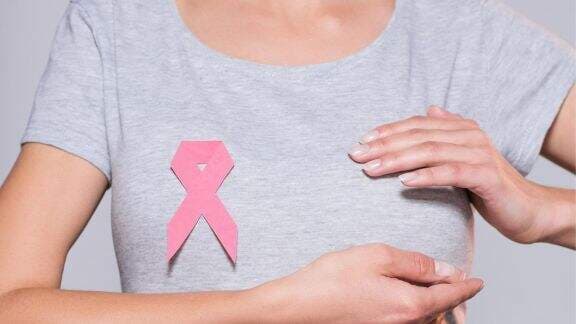 Gak Perlu Operasi! Ini 3 Cara Memperbesar Payudara Secara Alami, Jangan Kaget dengan Perubahannya