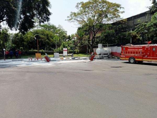 Tangki Sumur di SPBU Sumur Buang Lebak Terbakar