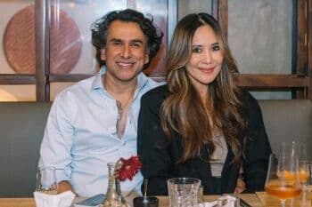 Pindah Agama, Istri Jeremy Thomas Tak Bisa Lepas dari Rosario dan Novena