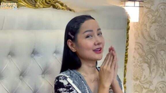 Bye Khodam, Viral Lucinta Luna Perdana Keluarkan Suara Baru Usai Operasi Jakun, Netizen Kaget: Kok Jadi Gini Bye Khodam, Viral Lucinta Luna Perdana Keluarkan Suara Baru Usai Operasi Jakun, Netizen Kaget: Kok Jadi Gini