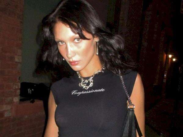 Bella Hadid Nyesel Oplas Hidung Umur 14 Tahun: Saya Lebih Jelek dari Saudara Perempuan