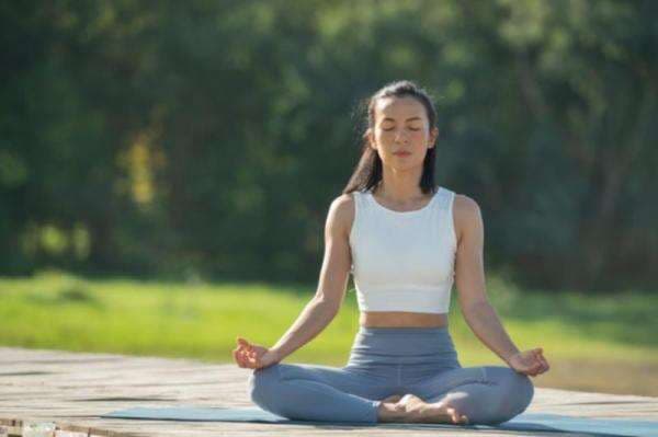 Mengenal Apa Itu Posisi Lotus, Pose Yoga yang Sempat Viral Mengenal Apa Itu Posisi Lotus, Pose Yoga yang Sempat Viral