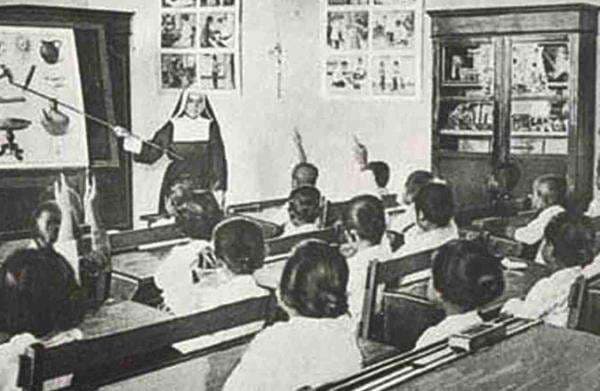 Pendidikan di Wilayah Pendudukan Portugis dan VOC di Nusantara