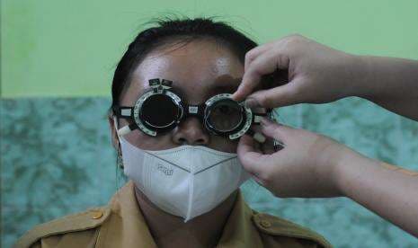 Orthokeratology untuk Hilangkan Rabun Jauh di Mata Anak Mulai Berkembang di Indonesia