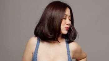 Tante Ernie Pamer Body Seksi dengan Bodycon Dress, Netizen: Menua Makin Hot
